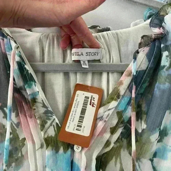 Willa Story NWT Floral Print Flutter Dress Size Medium - Picture 3 of 5